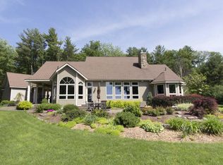 108 Manor Woods Ct, Paupack, PA 18451