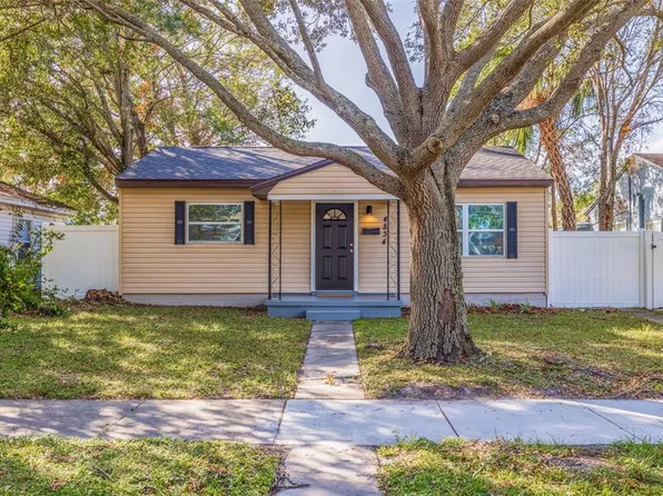 4834 Dr Martin Luther King Jr St N, Saint Petersburg, FL 33703