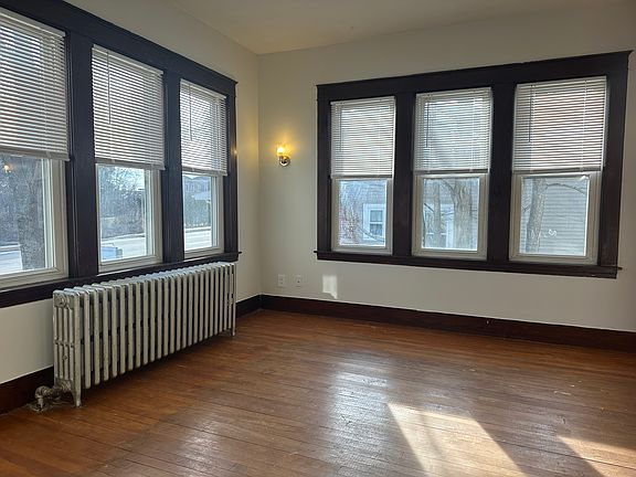 4th image of 804 Central Ave #1