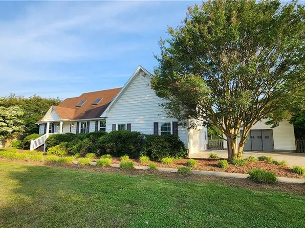 955 Kings Fork Rd, Suffolk, VA 23434