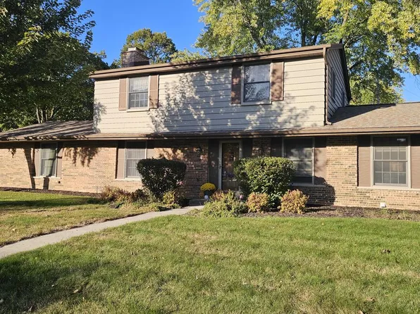 1900 Laura LANE, Waukesha, WI 53186