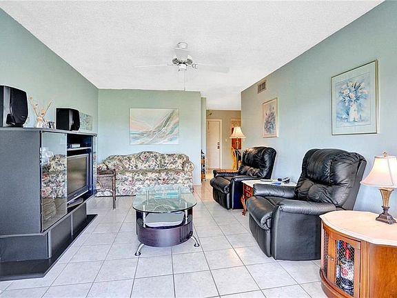 5th image of 4310 NW 12th Ct APT 304