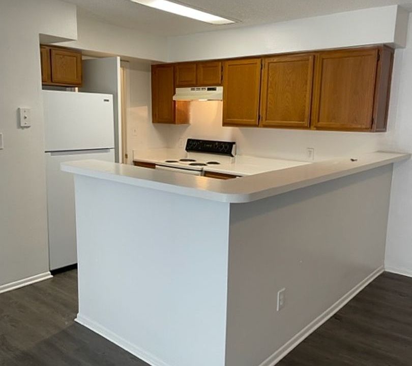1st image of 4621 Cason Cove Dr APT 1121