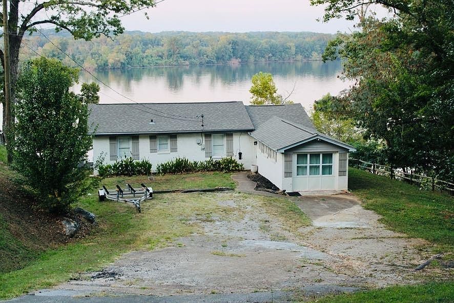 355 Carter Dr, Tuscumbia, AL 35674 MLS 513168 Zillow