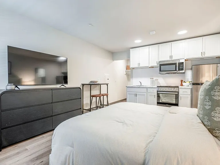 Sandburg Studios | $500 Move-In Credit + Reduced $500 Security Deposit! — Photo 11