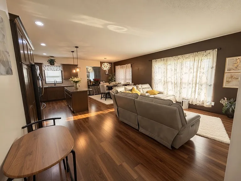 1190 Landings Ln — Photo 5