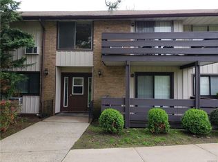 44 Sierra Vista Ln, Valley Cottage, NY 10989