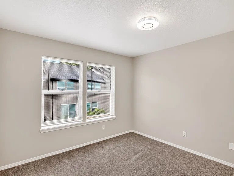 4263 SW 159th Ave — Photo 15