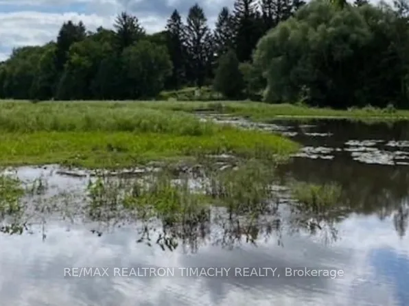 243 Prisque Rd, Georgian Bay, ON L0K 1S0