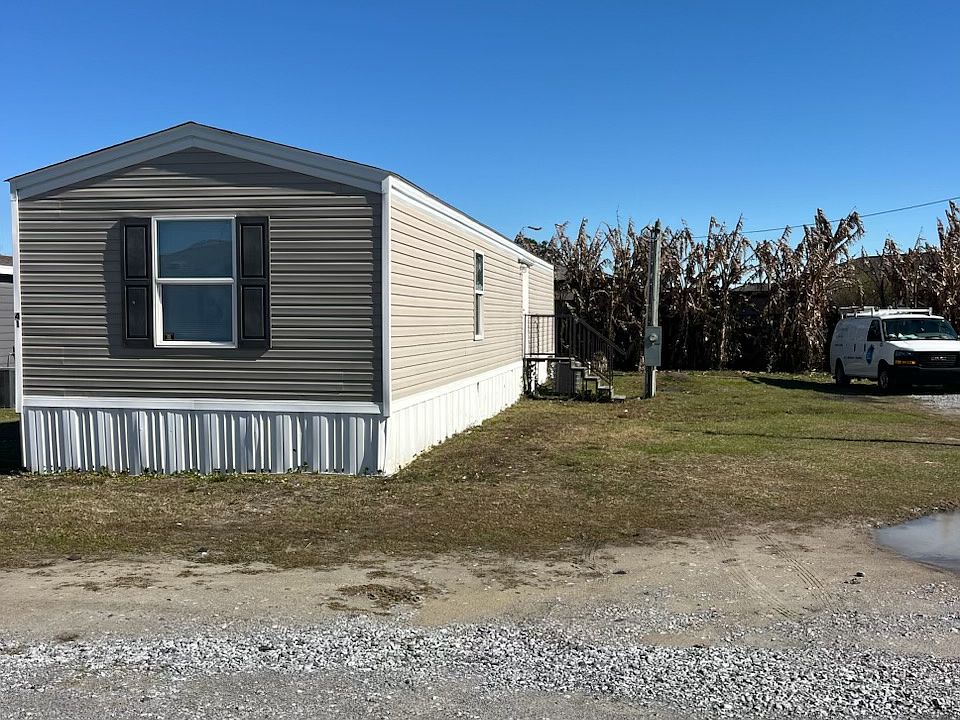 1st image of 1836 N East Ave #41