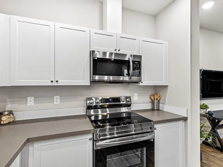 Broadmoor Commons Townhomes — Photo 30