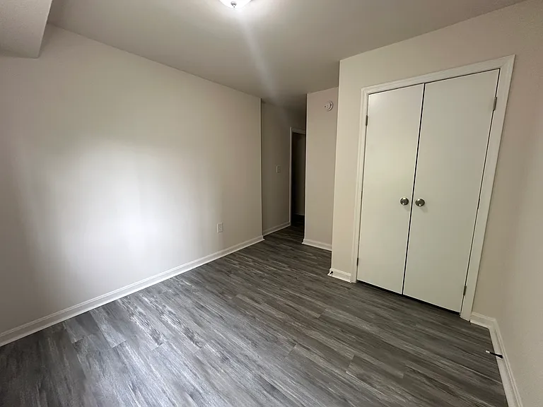 706 Brandywine St SE #102 — Photo 10