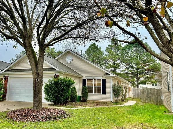 7515 Willow Valley Ct, Charlotte, NC 28273