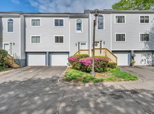 37 Valley Run Dr #37, Cromwell, CT 06416
