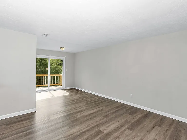 2114 Vandivere Rd — Photo 2