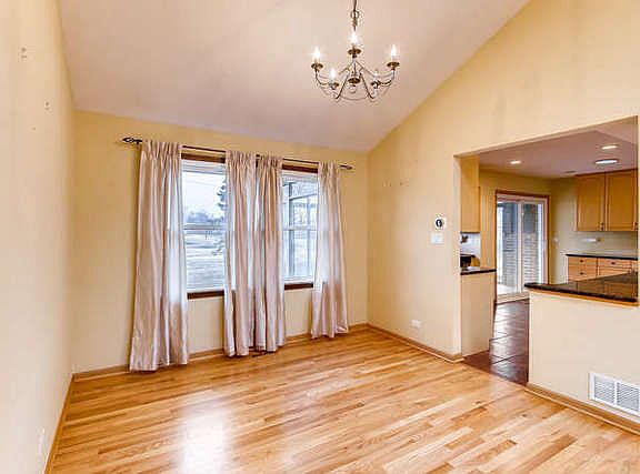 5th image of 1306 E Vargo Ln