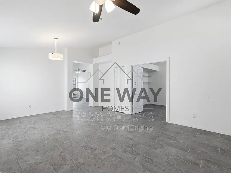 4622 E Summerhaven Dr — Photo 5