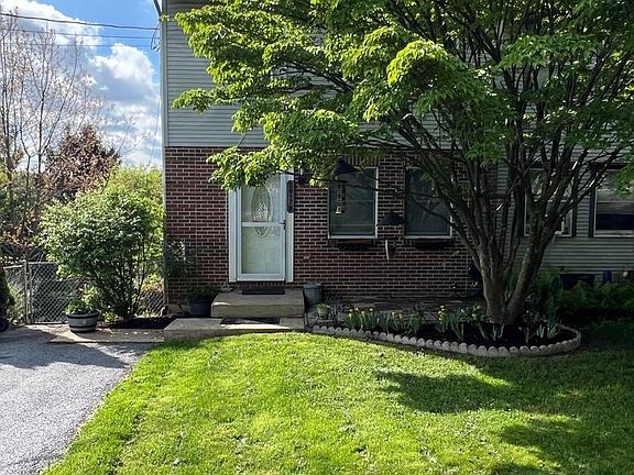 3rd image of 2617 Ironville Pike