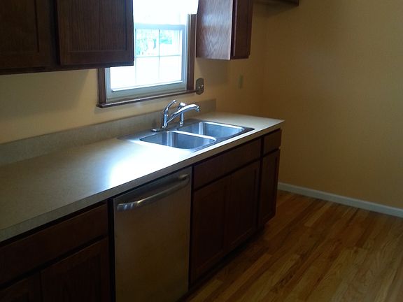 5th image of 8147 Balsamwood Ln