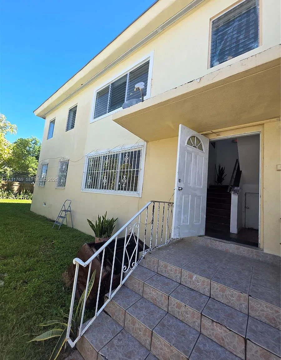 Biscayne Bch Sub — Photo 2