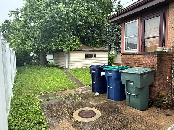 2nd image of 9559 S Mozart Ave
