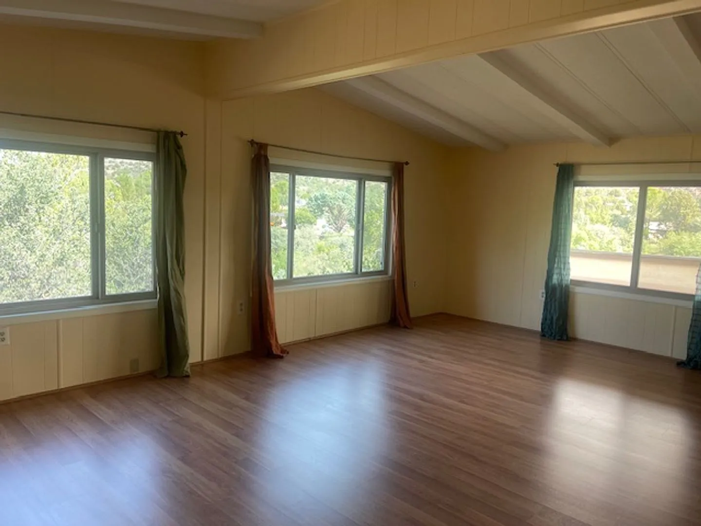 Occupied Do Not Disturb Tenant Coming Oct 5 - 2 Bedroom in Age Restricted 55+ Community with Incr... — Photo 4