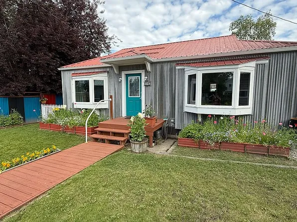 816 5th Ave, Fairbanks, AK 99701