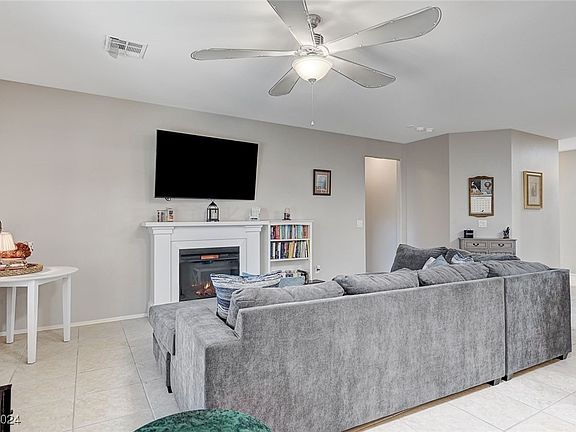 4th image of 2459 Eagle Harbor Dr