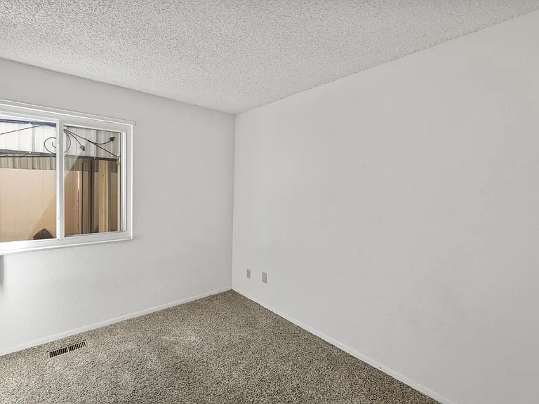826 San Antonio Pl — Photo 22