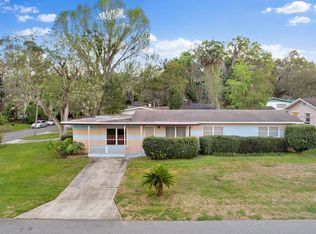 1011 Riviera Dr, Leesburg, FL 34748