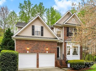 8619 Delamere Ln, Charlotte, NC 28269