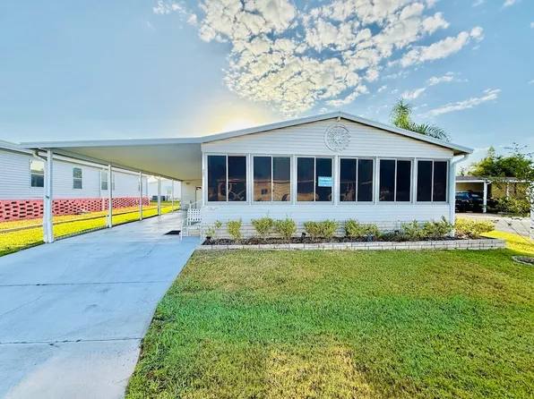 327 Lake Huron Dr, Mulberry, FL 33860