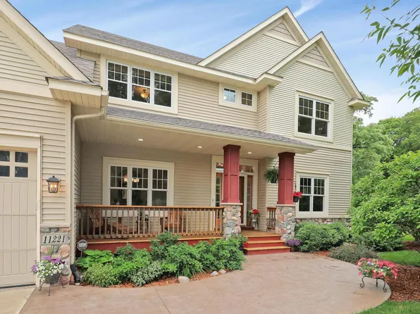 11221 17th Ct NE, Saint Michael, MN 55376