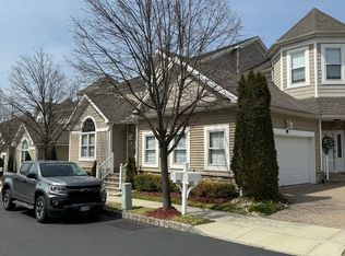 33 Chart Loop, Staten Island, NY 10309