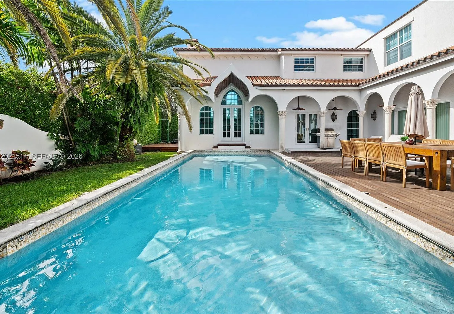 Flamingo Terrace Extensio — Photo 1