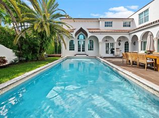 2501 Pine Tree Dr, Miami Beach, FL 33140