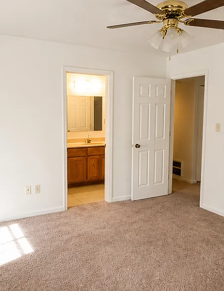 6073 Delaware Dr — Photo 1