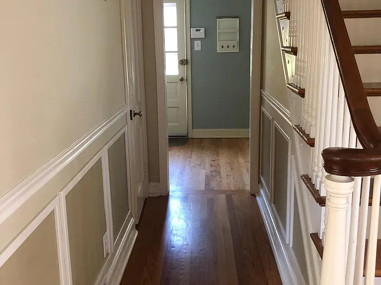 510 Monroe Rd — Photo 4