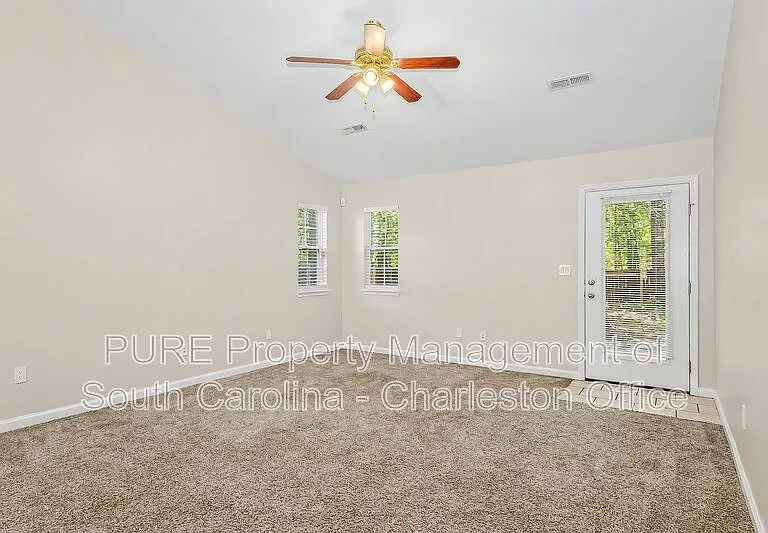 3372 Wayland Dr — Photo 3