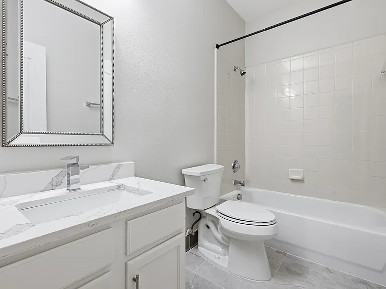 14710 Crystal Lake Dr — Photo 36