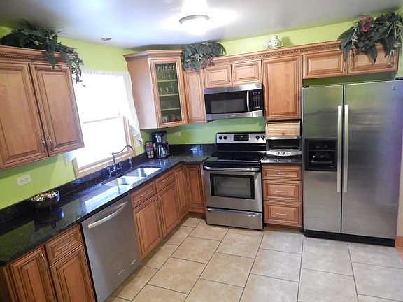2nd image of 7513 Lockwood Ave