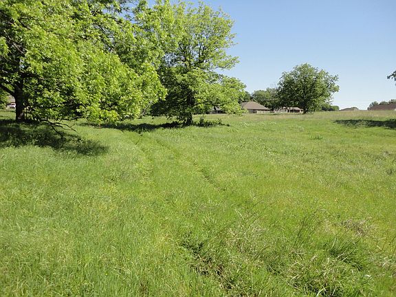 3rd image of 27014 S 620th Rd