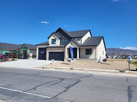 4th image of 1036 E Ira Hodges Scenic Pkwy #14