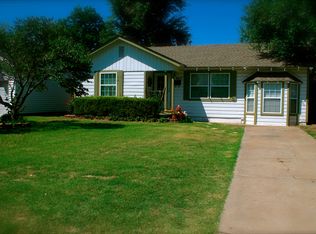 1617 Thompson Dr, Midwest City, OK 73110