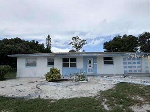 1st image of 904 SE HALL STREET