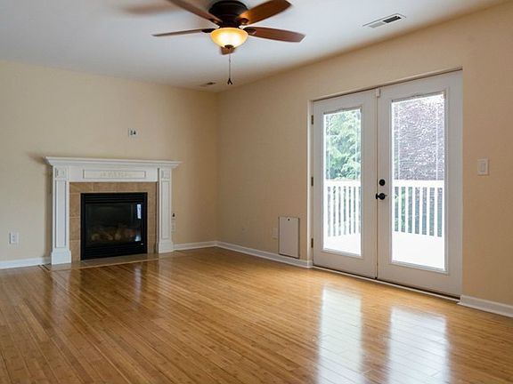 5th image of 4044 SE Conifer Park Dr