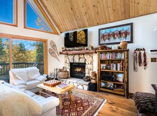 1016 Tirol Ln, Lake Arrowhead, CA 92352