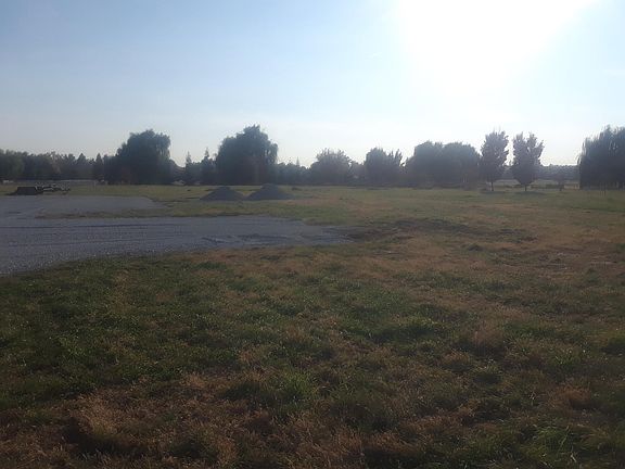 2nd image of 19775 Dairyland Dr
