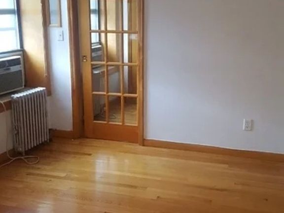 2nd image of 195 Mulberry St #28