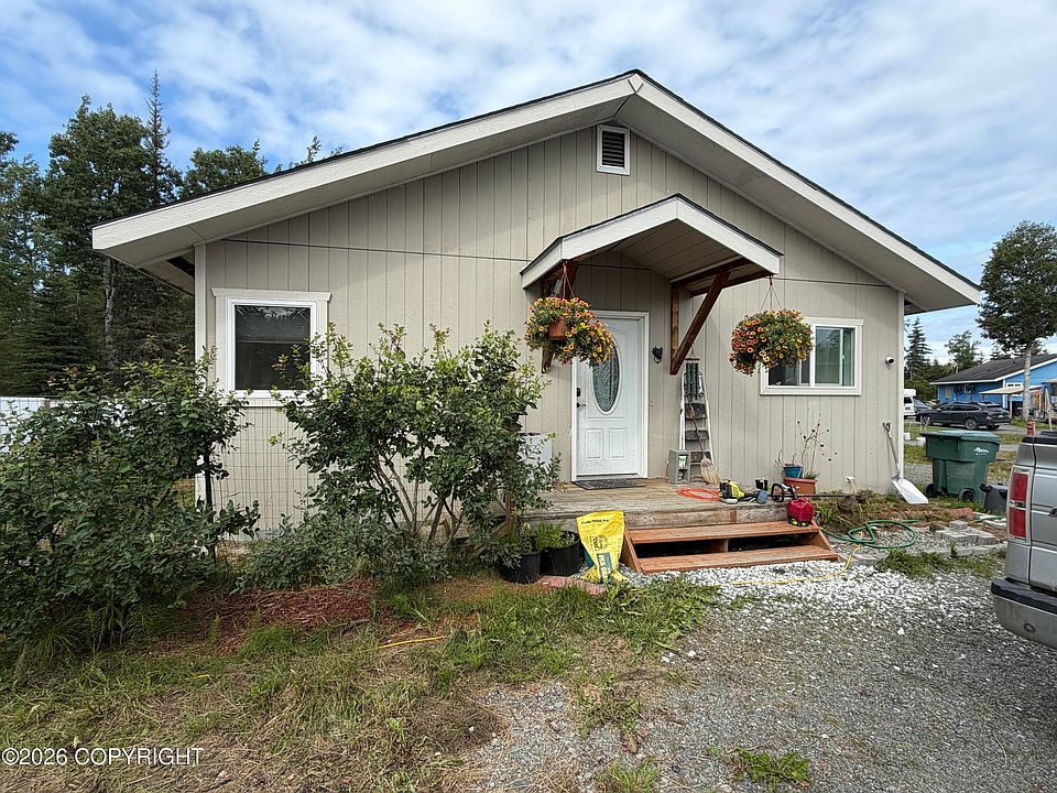 1st image of 203 Cottage Cir